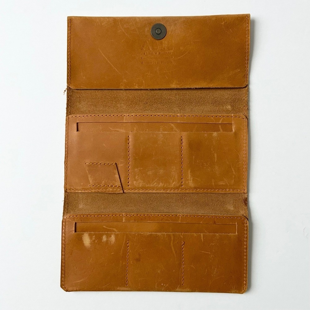 Able Debre Wallet Cognac Brown Leather Magnetic Snap Handcrafted in Ethiopia - Picture 5 of 6